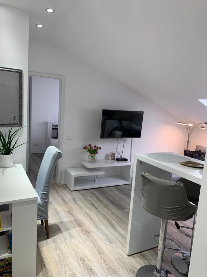Prime Host Apartments คาร์ลสรูเฮอ ภายนอก รูปภาพ