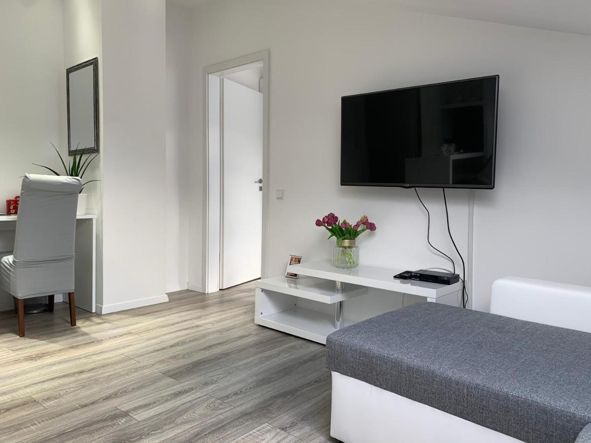 Prime Host Apartments คาร์ลสรูเฮอ ภายนอก รูปภาพ