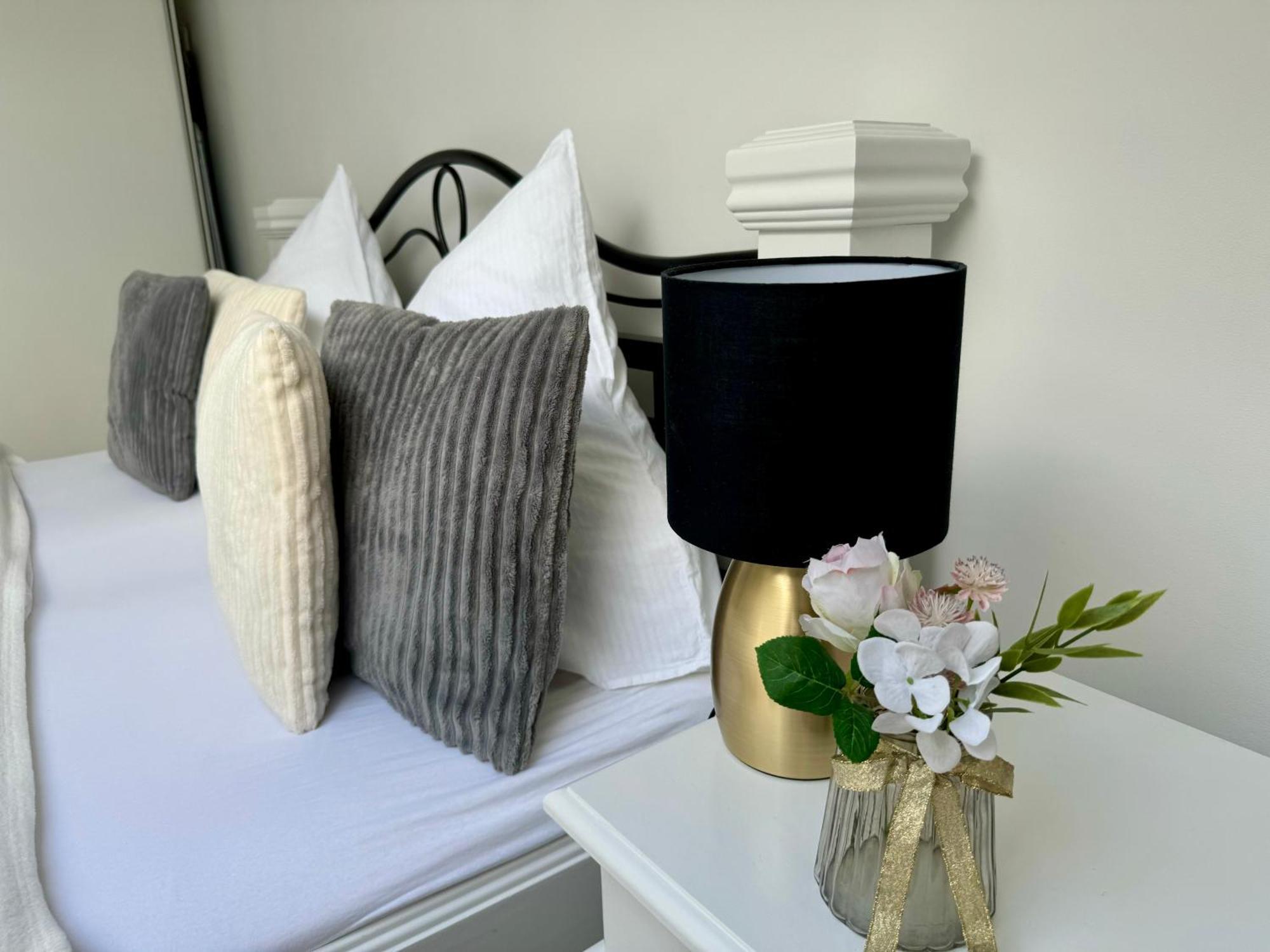 Prime Host Apartments คาร์ลสรูเฮอ ภายนอก รูปภาพ